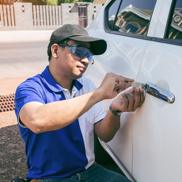 la cerrajería de autos ofrece servicio a domicilio para la comodidad de nuestros clientes